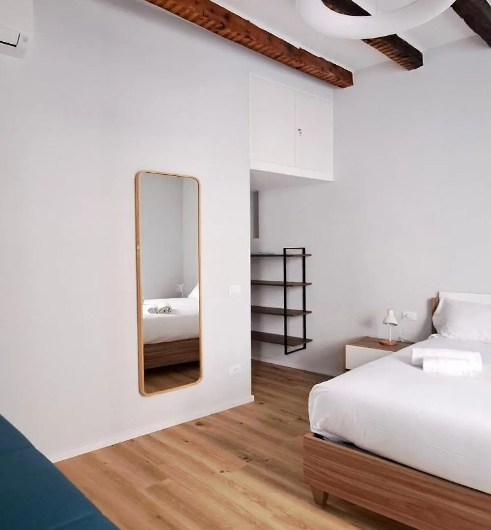 Apartment Salvia Como Itálie